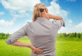 כאבי צוואר וכאבי גב עליון – סיבות ודרכי ההתמודדות